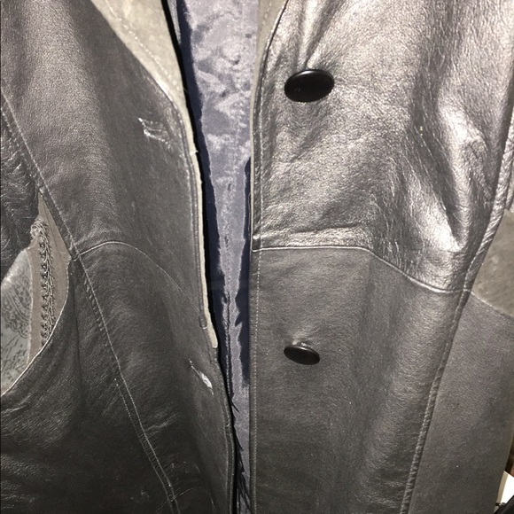 Women’s Full Length Leather Coat - Picture 6 of 6